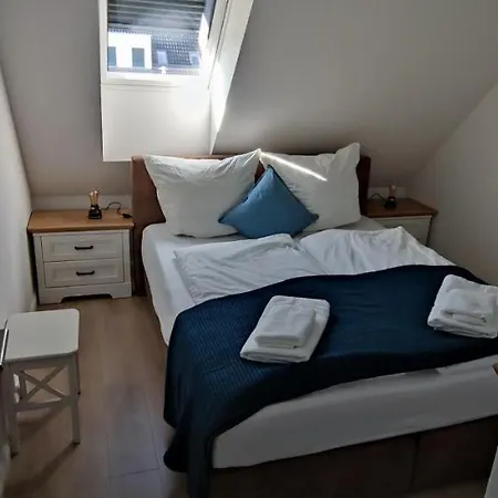 Koje 4 *